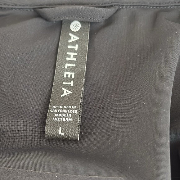 Athleta black long sleeve button down hi lo versatile shirt blouse stretch - Picture 13 of 16